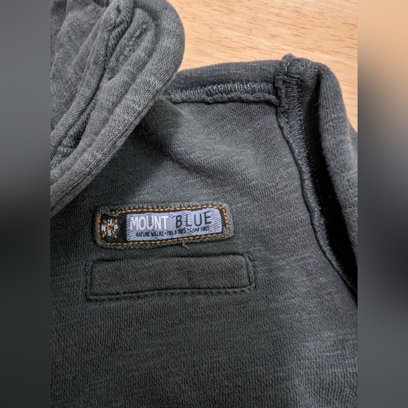 3/$30. OshKosh. Genuine Kids from Oshkosh fleece Jacket. Size 18 Months - Picture 5 of 6